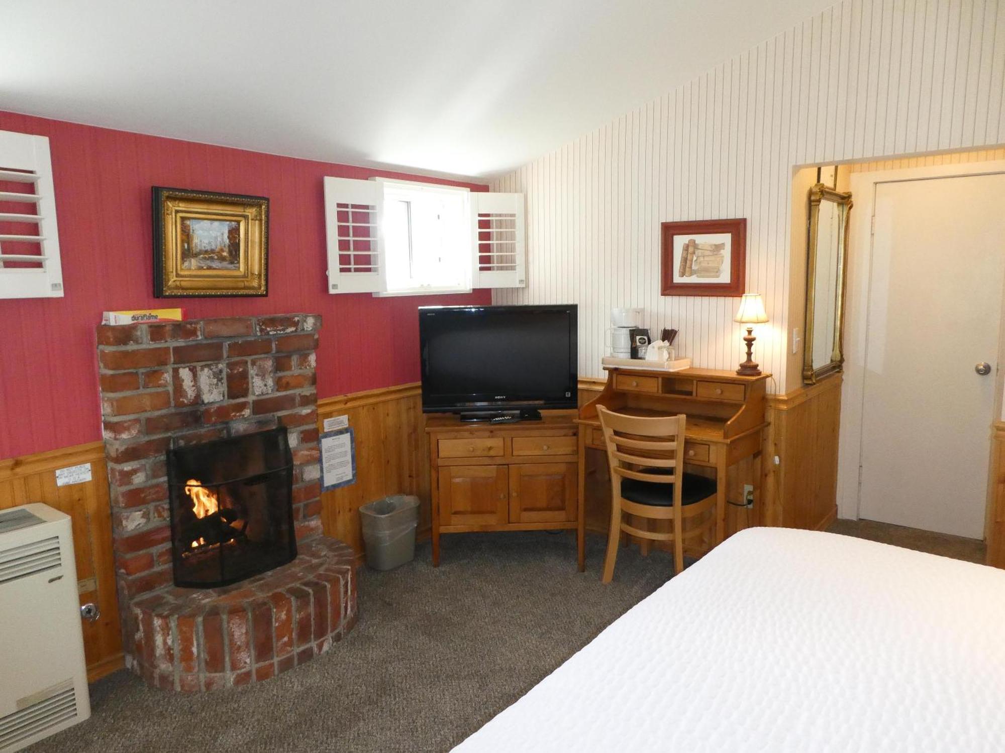 Carmel Fireplace Inn Zimmer foto