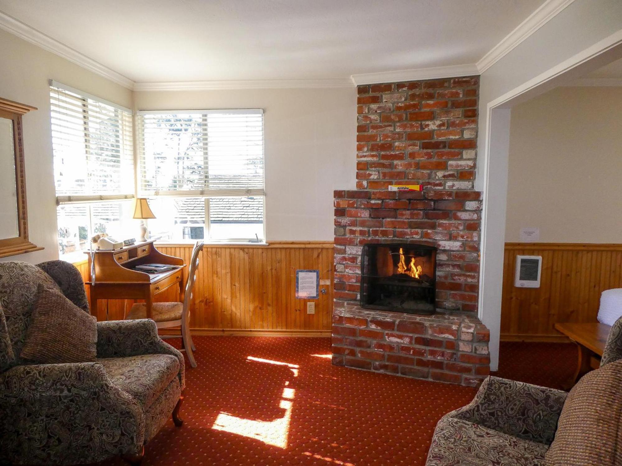 Carmel Fireplace Inn Zimmer foto