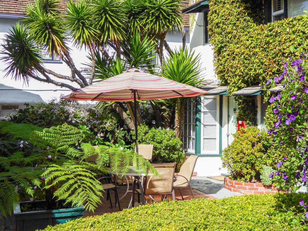 Carmel Fireplace Inn Exterior foto